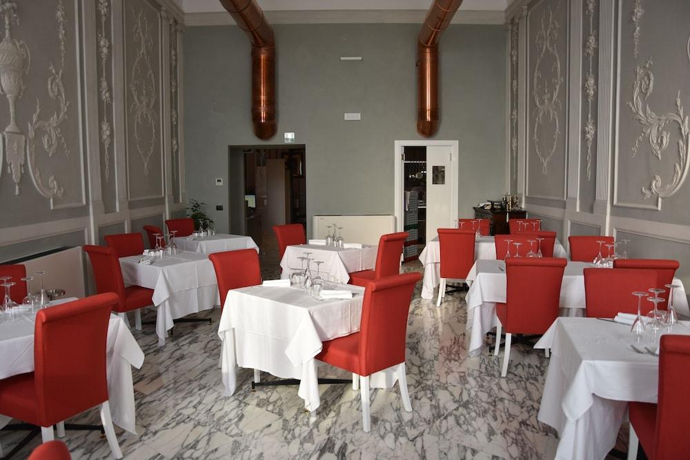 Hotel De Ville Cenova Dış mekan fotoğraf